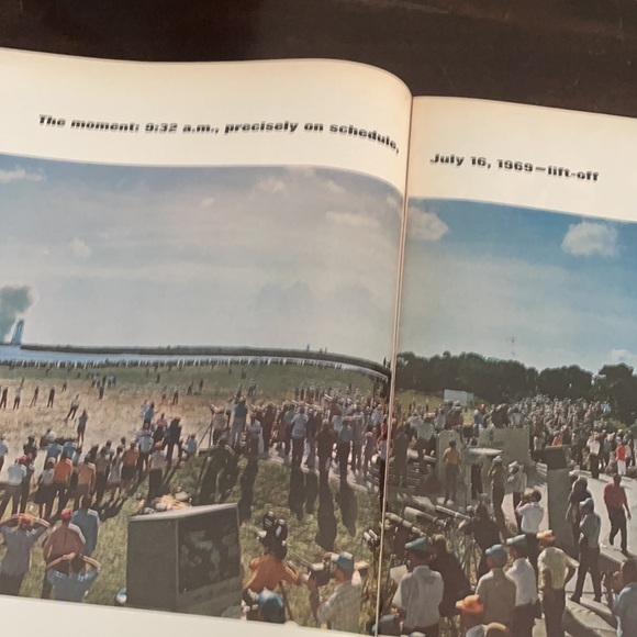 Life Magazine 1969 issue - Picture 4 of 6